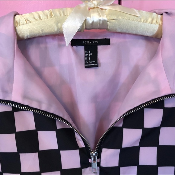 Forever 21 Baby Pink Checkered Windbreaker - Picture 3 of 3